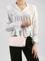 Cross Body Tas Bold Calvin klein jeans Roze bold 4F3220G-vue-porte